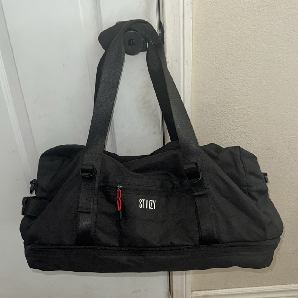 STlllZY Limited Edition SmellProof Duffle Bag - Picture 3 of 5